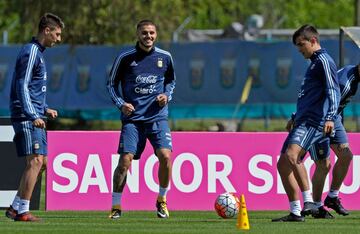 Messi feliz, durante el entrenamiento con Argentina