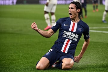 Cavani se despidió del PSG antes del regreso del fútbol tras la pandemia de coronavirus y aunque se habló de su posible fichaje con Benfica, al final no se concretó y el goleador charrúa continúa sin equipo.