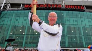 Sir Bobby Charlton en un acto de los Juegos de 2012.