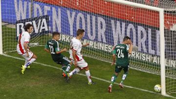 Rubén Castro hizo un Piqué