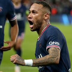 PSG's Neymar nabs another penalty in late Lyon turnaround