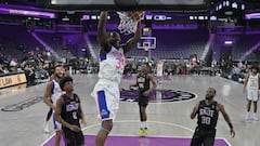 As the official launch pad to the NBA, one can imagine G League players don’t make the big bucks. The question is, though, do they get paid at all?
