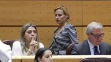 Marta Dom&iacute;nguez, en el Senado.