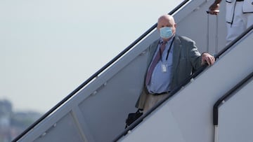 Feb 8, 2022; Los Angeles, CA, USA; Cincinnati Bengals owner Mike Brown arrives at Los Angeles International Airport prior to Super Bowl LVI. Mandatory Credit: Kirby Lee-USA TODAY Sports