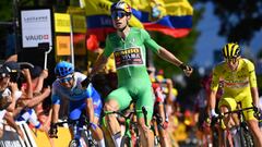 Wout Van Aert se impone a Michael Matthews y Tadej Pogacar en Lausana, meta de la octava etapa del Tour.