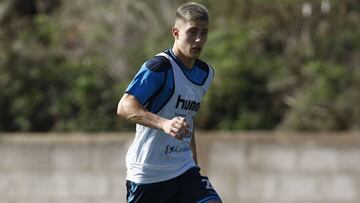 Cristo González, jugador del Tenerife, durante un entrenamiento.