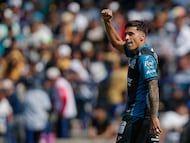 MEX2417. CIUDAD DE MÉXICO (MÉXICO), 11/01/2026.- Mateo Coronel de Querétaro celebra un gol este domingo, durante un encuentro entre Pumas y Querétaro por la jornada 1 del torneo Clausura 2026 de la Liga MX, en el estadio Olímpico Universitario en Ciudad de México (México). EFE/ Isaac Esquivel