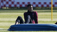 Lucas Barrios preocupa a Tapia