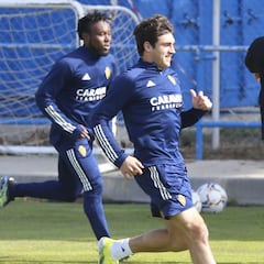 Iván Azón, el revulsivo que derriba la puerta del Zaragoza