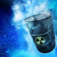 Tiraron 200.000 barriles radiactivos en mitad del océano: 80 años después, Francia lidera la misión para recuperarlos