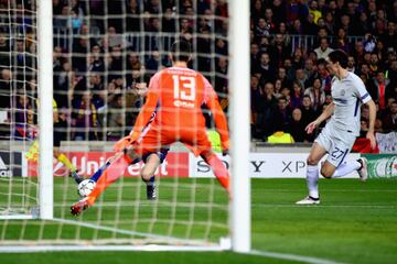 1-0. Messi marc¨® el primer gol.