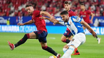 Leandro Cabrera ante Kike Barja en El Sadar.