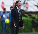 Matías Almeyda rechaza la oferta del Alavés y seguirá en Chivas