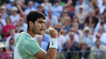 Sigue en vivo y en directo el partido de octavos de final del ATP 500 de Queen¡¯s entre Carlos Alcaraz y Jiri Lehecka, hoy jueves 22 de junio en AS.com