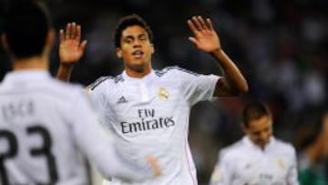 Varane: "No decido el Bal¨®n de Oro pero ojal¨¢ sea del Madrid"