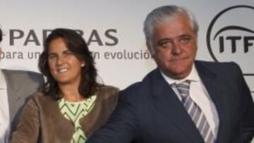 La capitana de Copa Davis, Conchita Martínez, y el presidente de la Real Federación Española de Tenis, Fernando Fernández-Ladreda