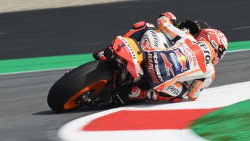 Márquez enjoys home comforts as Lorenzo crashes out again