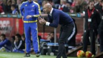 El entrenador del Sporting, Abelardo Fernández.