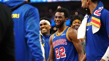 Andrew Wiggins, junto a sus compa&ntilde;eros de Golden State Warriors.