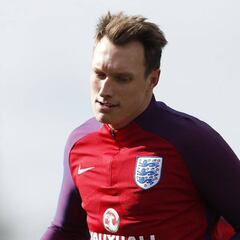 Phil Jones se cae de la lista de Inglaterra por lesión