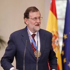 Rajoy: "¿Que España no pueda jugar el Mundial? Es una broma"