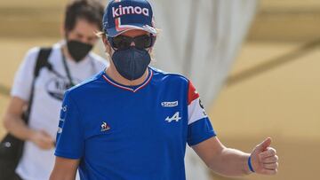 Fernando Alonso en Bahr&eacute;in durante los test.