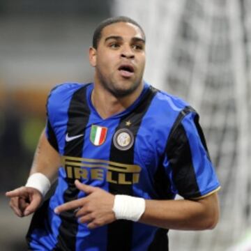 Adriano, actuando por el Inter de Milán.