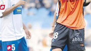 <b>PREOCUPACIÓN. </b>El gesto de Astudillo en La Romareda refleja el estado de ánimo de los vitorianos.