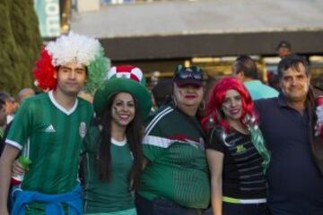 El color de los aficionados en el Estadio Azteca