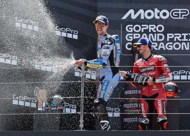 Álex Márquez en el podio del Gran Premio de Aragón de MotoGP.