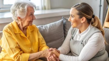 Así debe pedir a EPS que pague al cuidador que tiene en casa: estos son los pasos a seguir