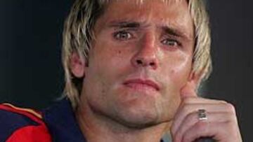 <b>VALENCIA.</B> El portero de la Selección asegura que hasta el momento no ha mantenido ninguna conversación para renovar por el Valencia.