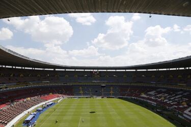 América y Cruz Azul ponen a prueba césped del estadio Azteca