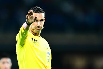  Referee Cesar Arturo Ramos during the 14th round match between Pumas UNAM and Cruz Azul as part of the Liga BBVA MX, Torneo Apertura 2024 at Olimpico Universitario Stadium on October 26, 2024 in Mexico City, Mexico.