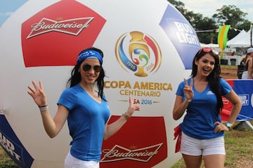 Aficionados en la Fan Zone.