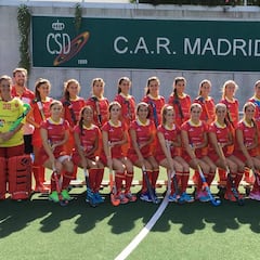 Adrian Lock presenta la lista de 18 convocadas para el Europeo