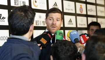 V Edici車n de la Cena Pirata. Xavi Alonso, ex-jugador de la Real Sociedad, Liverpool, Real Madrid y Bayern Munich.