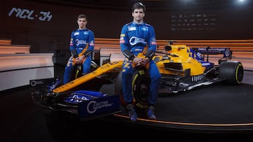 Lando Norris y Carlos Sainz en la presentaci&oacute;n del McLaren MCL34 para el Mundial de F1 2019. 