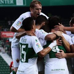 Taconazo de Guillermo para impulsar al Elche