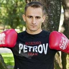Petr Petrov, a por el Mundial ante Terry Flanagan en Manchester