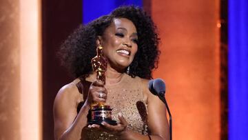 Este año, Mel Brooks, Angela Bassett, la editora de cine Carol Littleton y Michelle Satter fueron premiados en los Governors Awards.