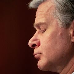Chris Wray, director del FBI, planea dimitir en enero