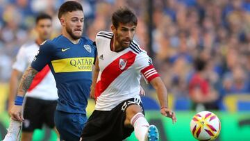 Soccer Football - Argentine First Division - River Plate v Boca Juniors - Alberto J. Armando stadium, Buenos Aires, Argentina - September 23, 2018 - River Plate's Leonardo Ponzio and Boca Juniors' Nahitan Nandez in action. REUTERS/Marcos Brindic