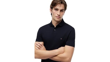 Ahorra hasta un 50% en este polo de Tommy Hilfiger para hombre, de corte ‘slim’ y disponible en 76 colores