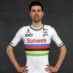 Dumoulin ya luce el maillot arcoíris de campeón del mundo