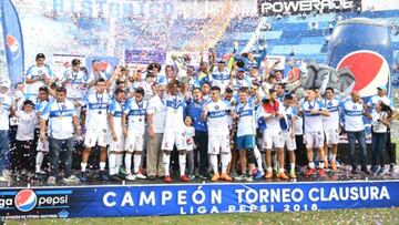 El equipo salvadoreño recibió una distinción por parte del histórico club de la Serie A de Italia. Alianza FC ha puesto por lo alto al fútbol de El Salvador
