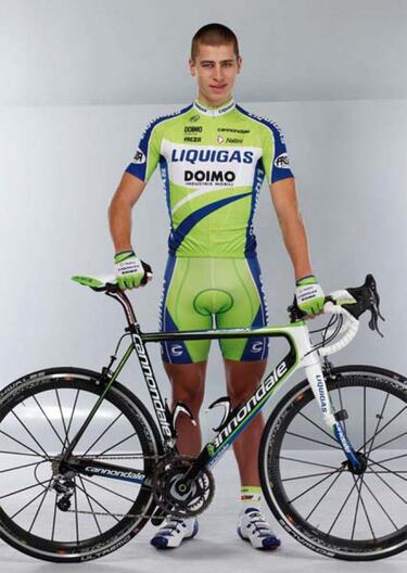 Cancellara y Sagan van en moto