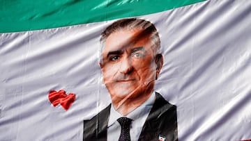 Who is Reza Pahlavi, son of the last Iranian shah, now living in the U.S.?