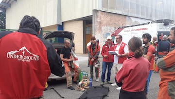 Muere un espele¨®logo tras derrumbarse una cueva en Cantabria