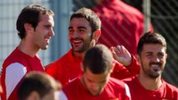 El Borussia Dortmund estaría interesado en Diego Godín